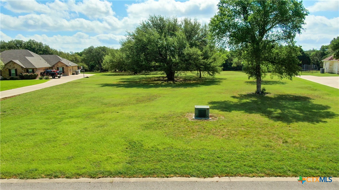 main property photo 11