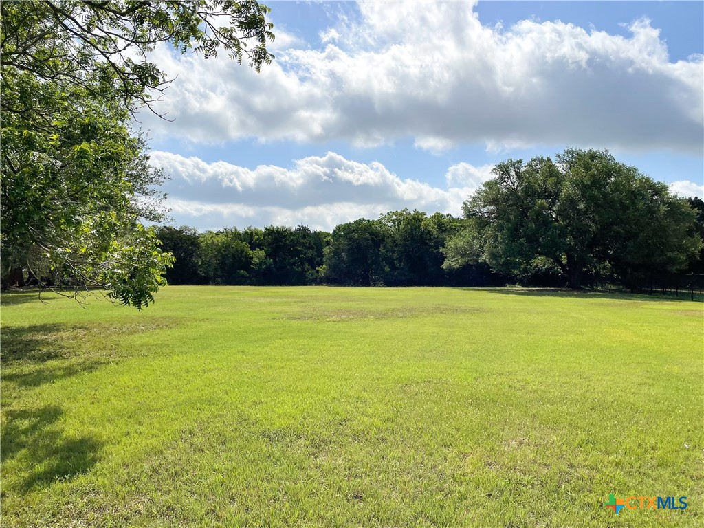 main property photo 13