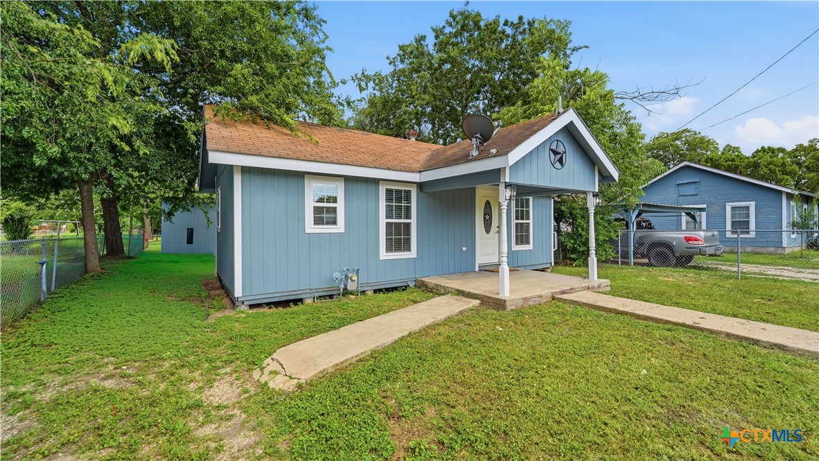 main property photo 16