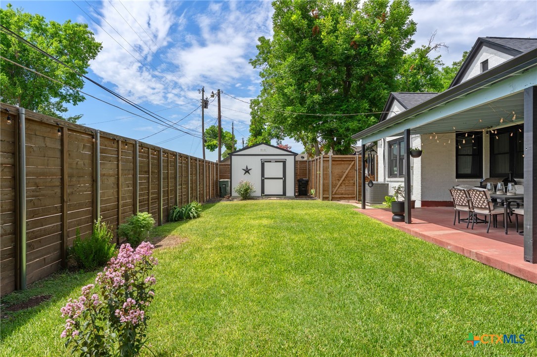 main property photo 39