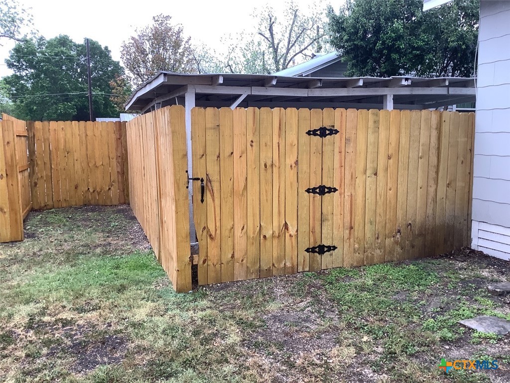 main property photo 13