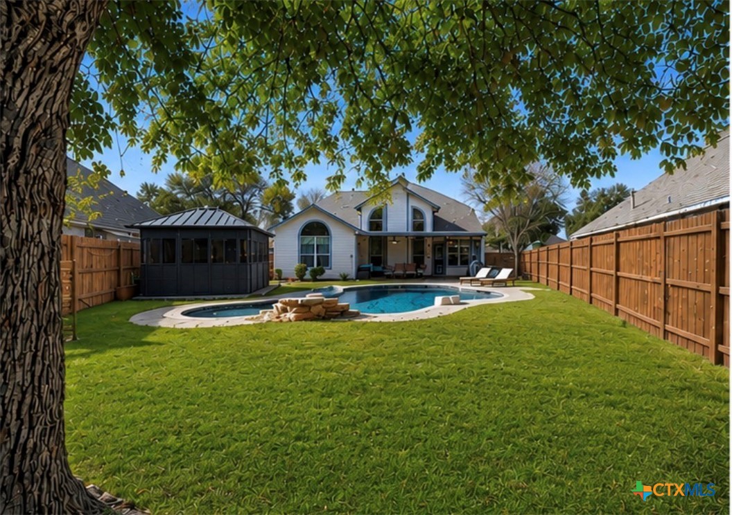 main property photo 3