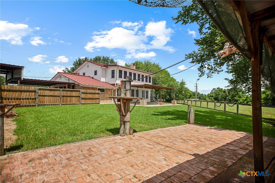 main property photo 17