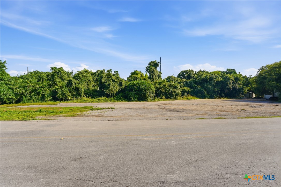 main property photo 11