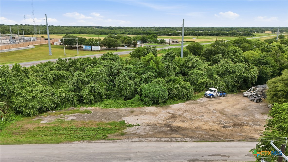 main property photo 8