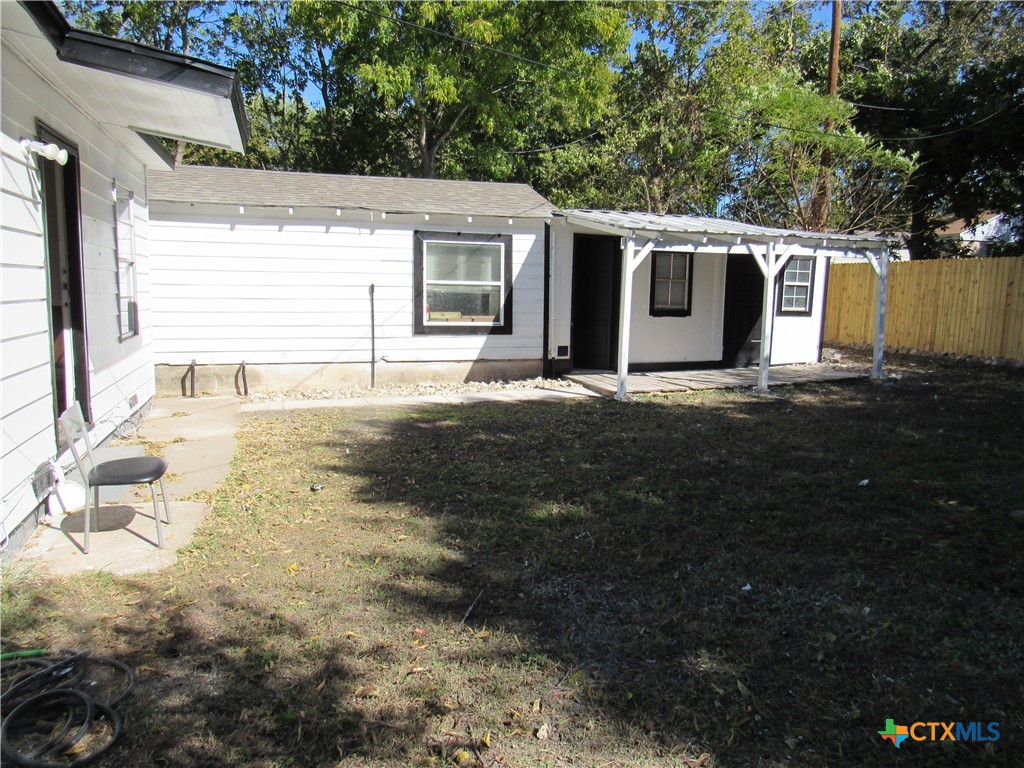 main property photo 9