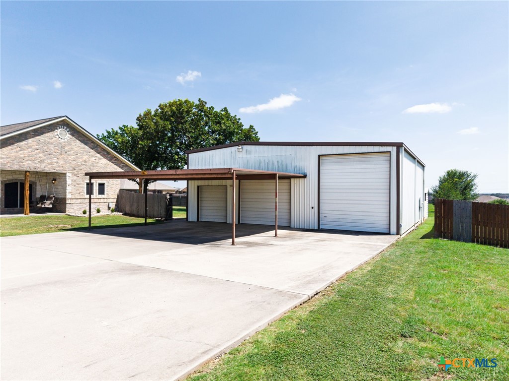 main property photo 33