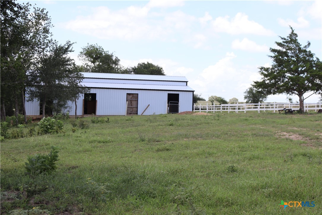 main property photo 7