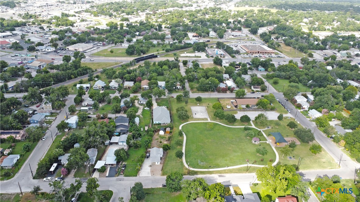 main property photo 9