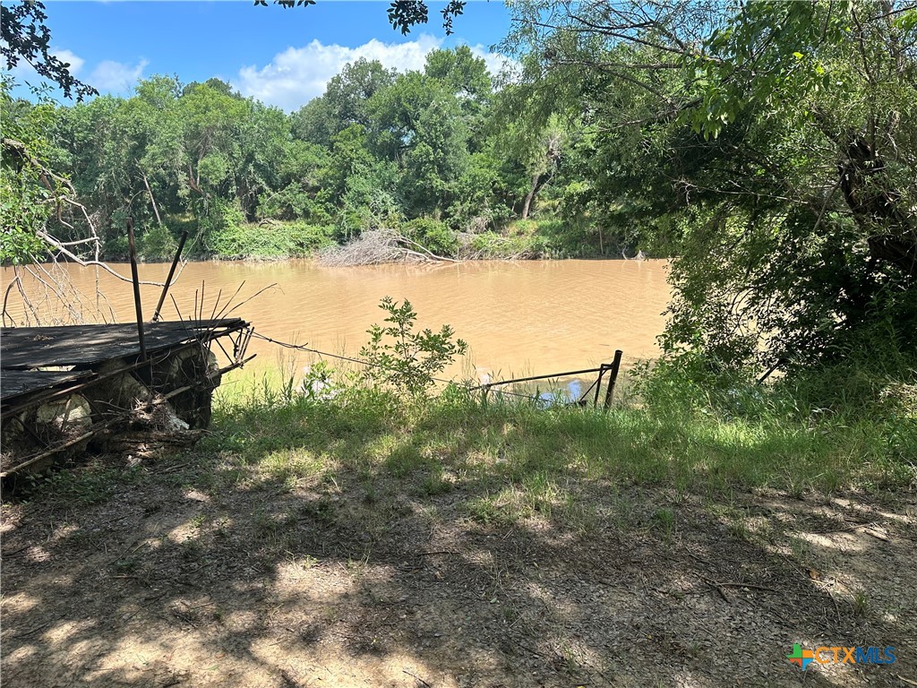 main property photo 28