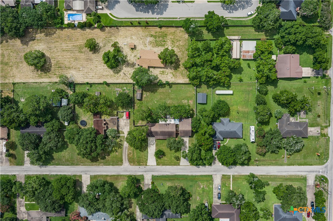 main property photo 37