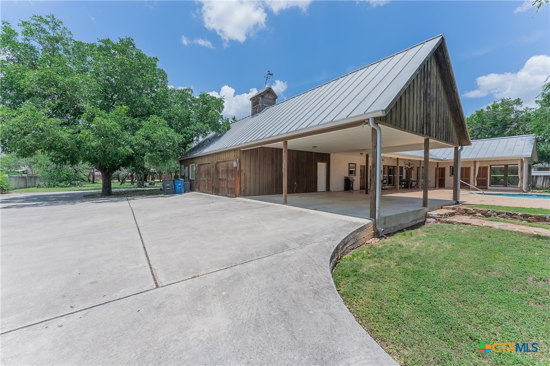 main property photo 36