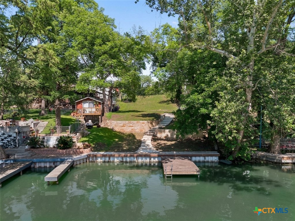 main property photo 18
