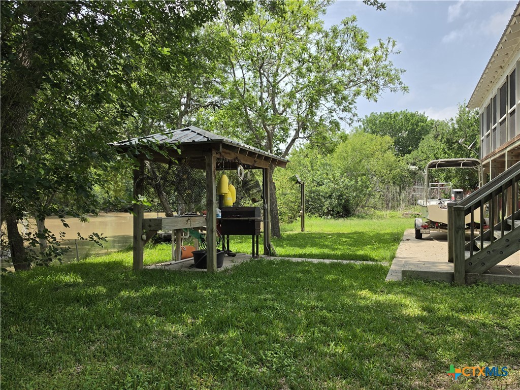main property photo 9