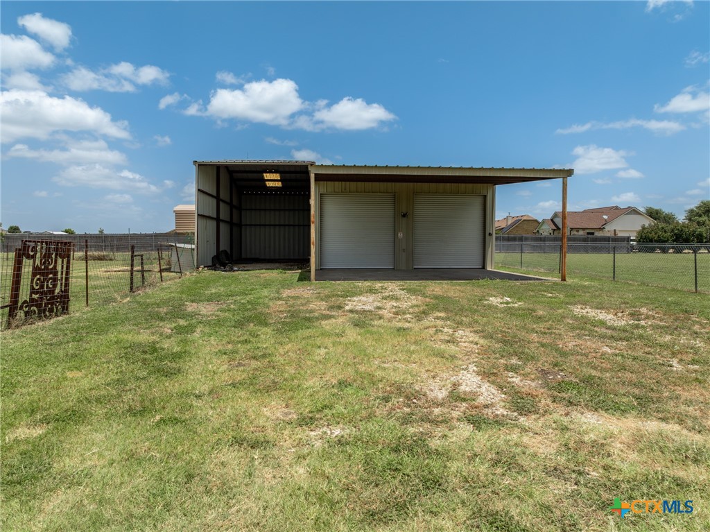 main property photo 29