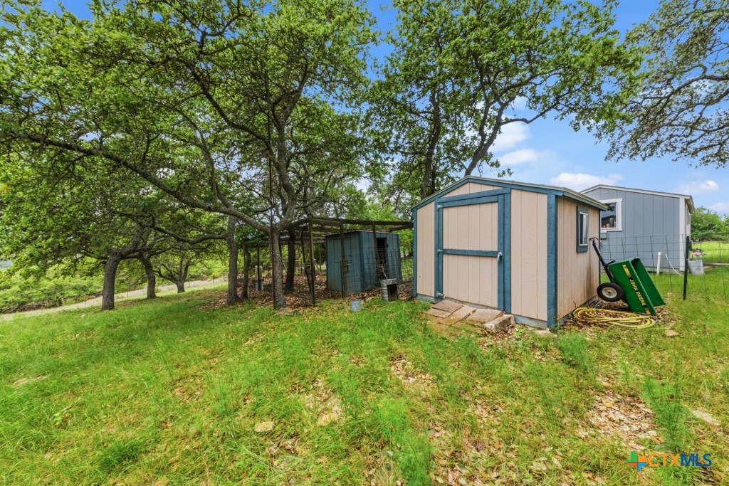 main property photo 32