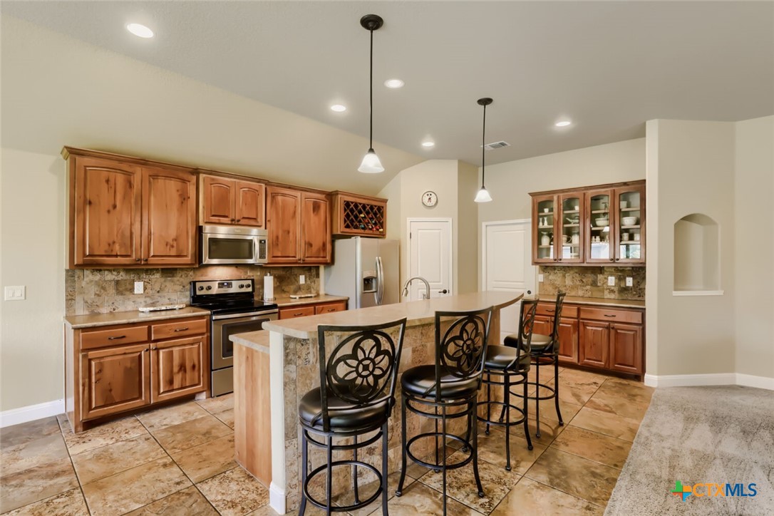 main property photo 7