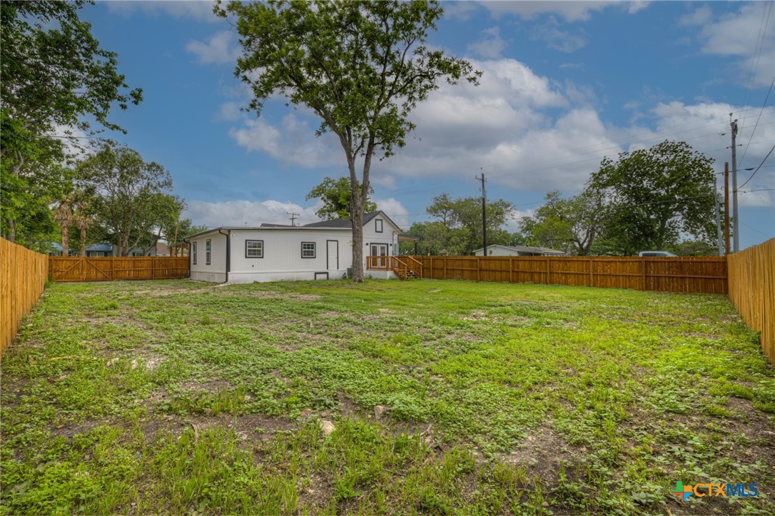 main property photo 29