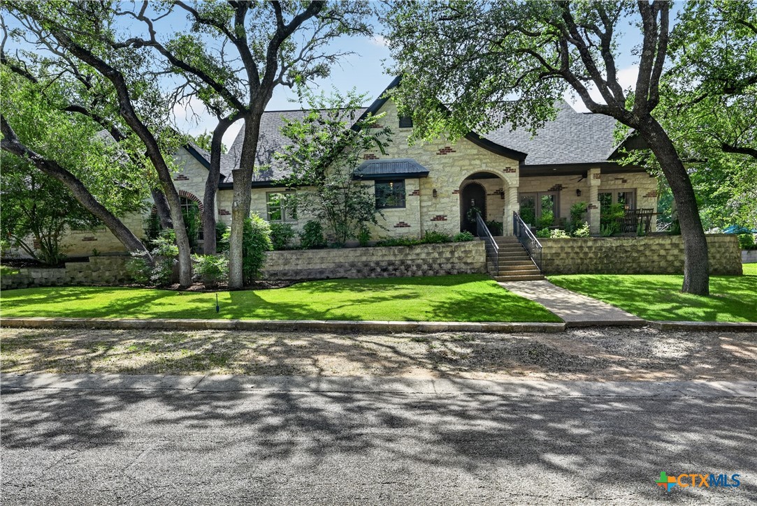 main property photo 40