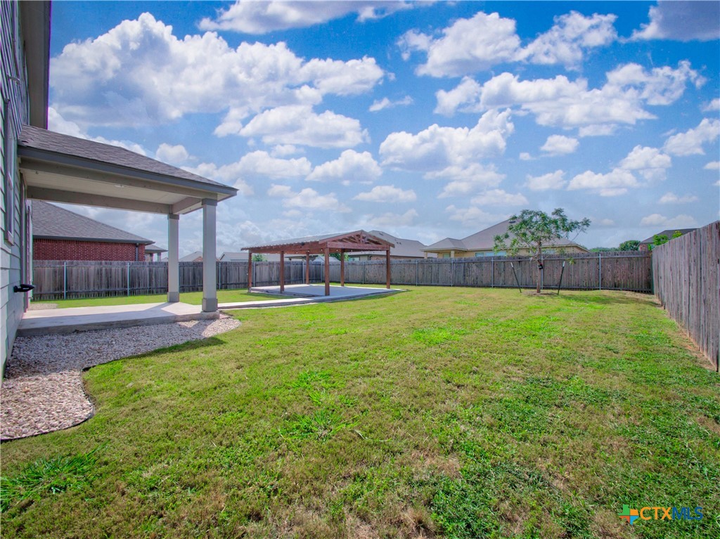 main property photo 32