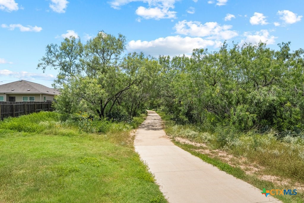 main property photo 28