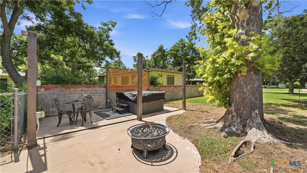main property photo 34