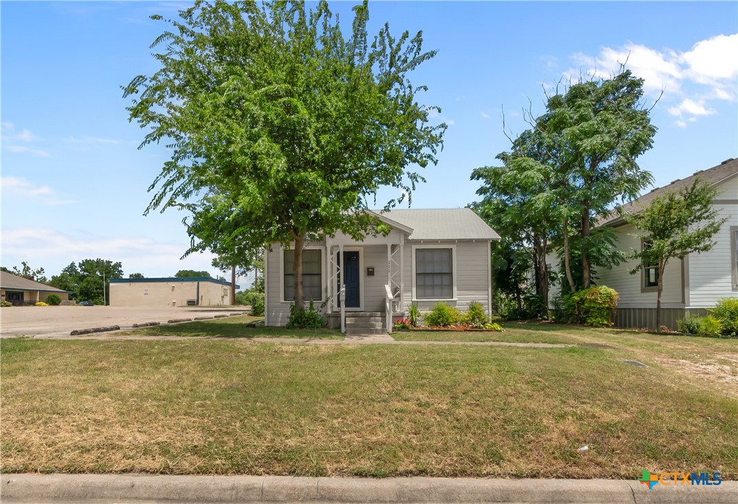 main property photo 23