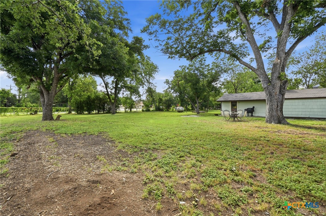 main property photo 31