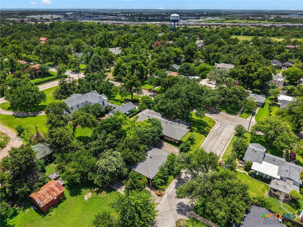 main property photo 44