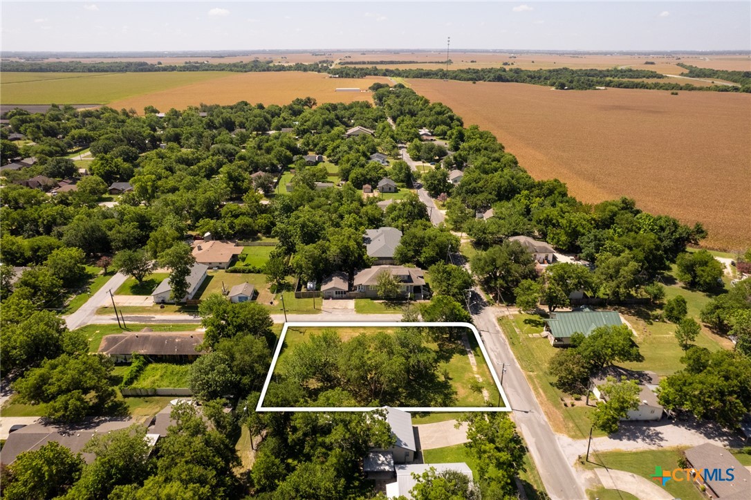 main property photo 11