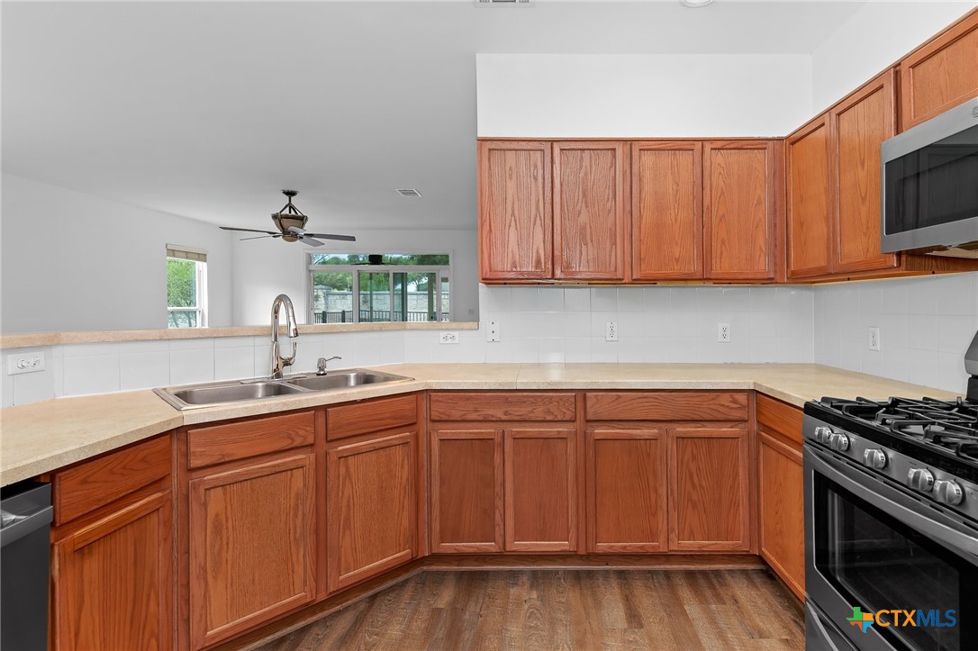 main property photo 18