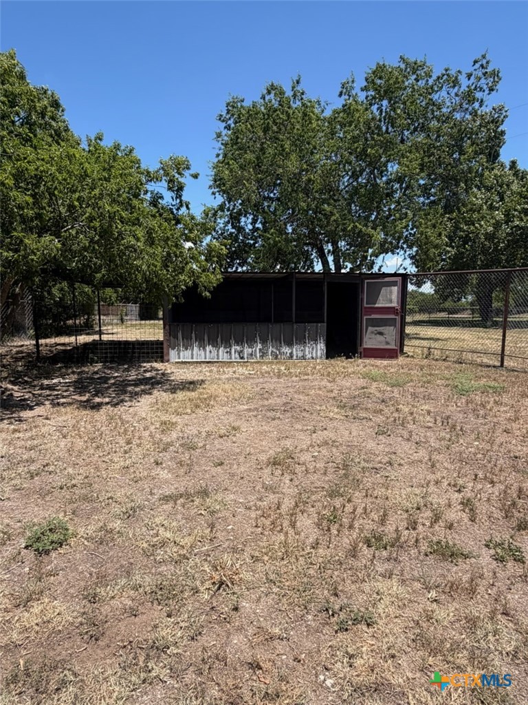 main property photo 32