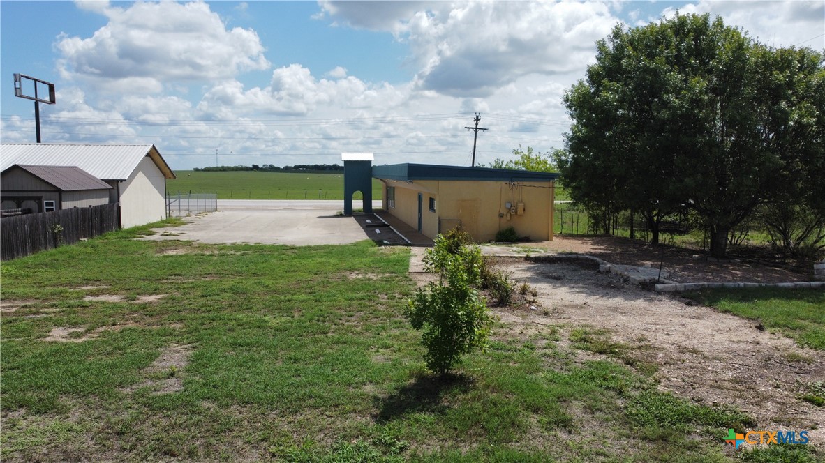 main property photo 11