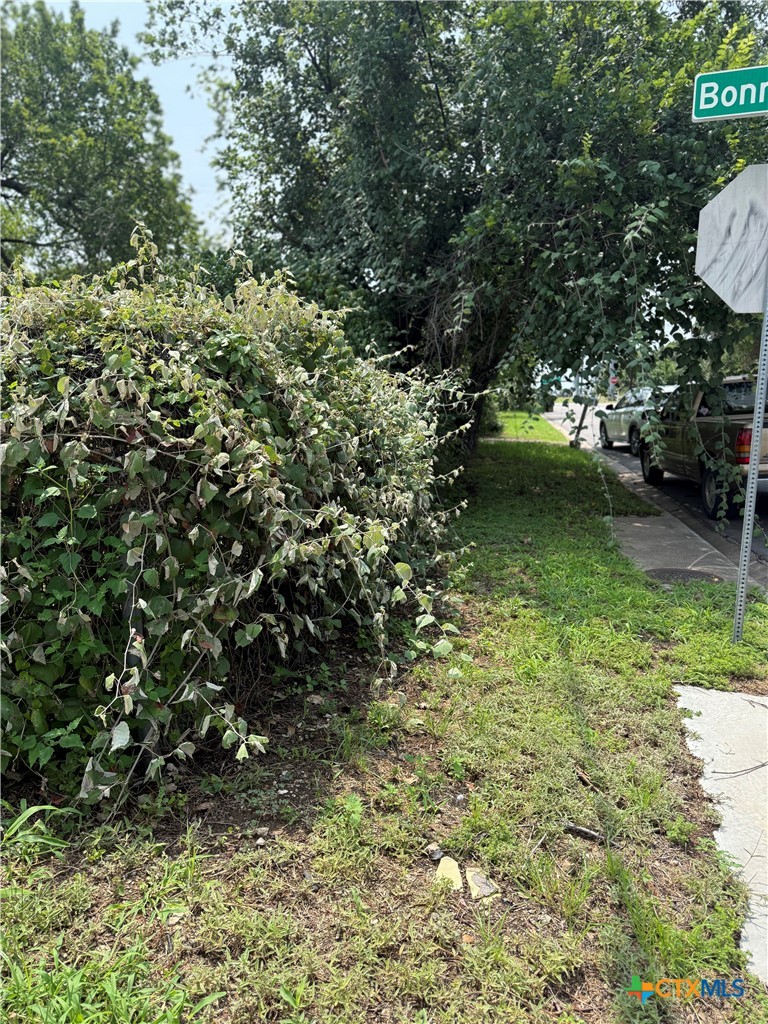 main property photo 17