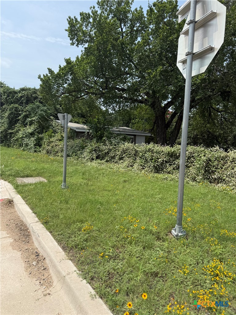 main property photo 20