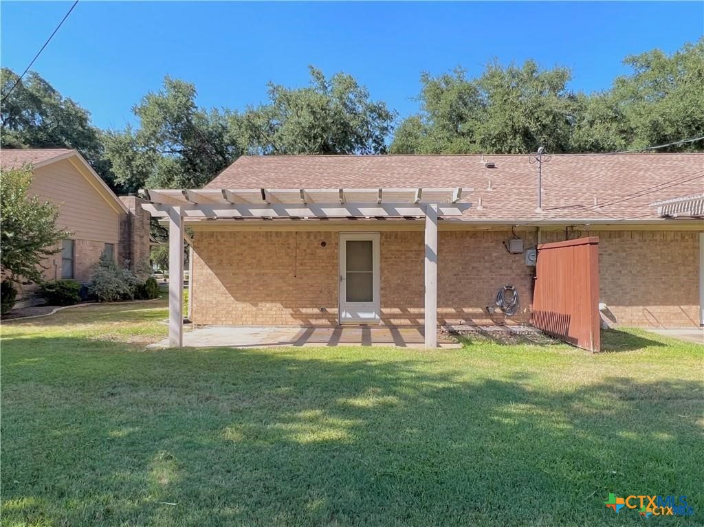 main property photo 13