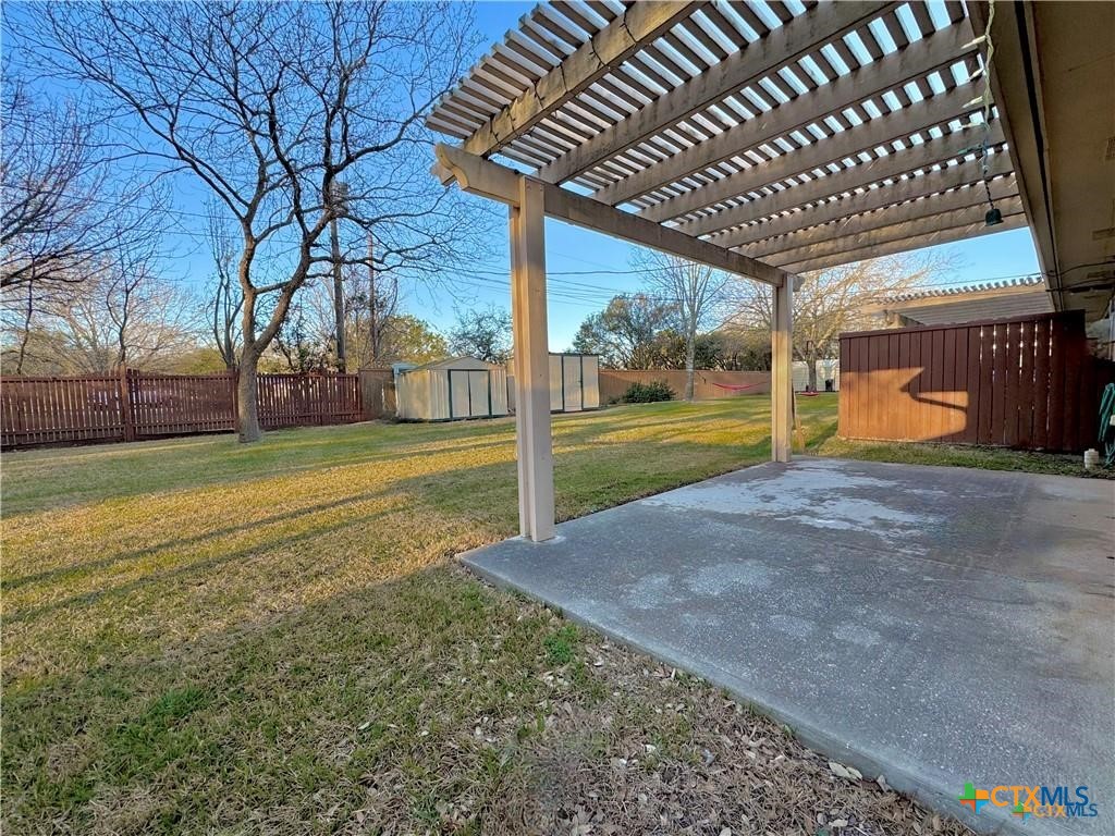 main property photo 26