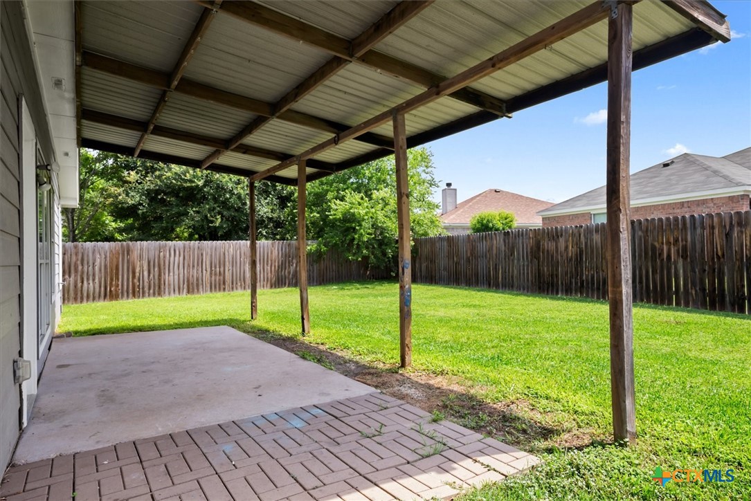 main property photo 18