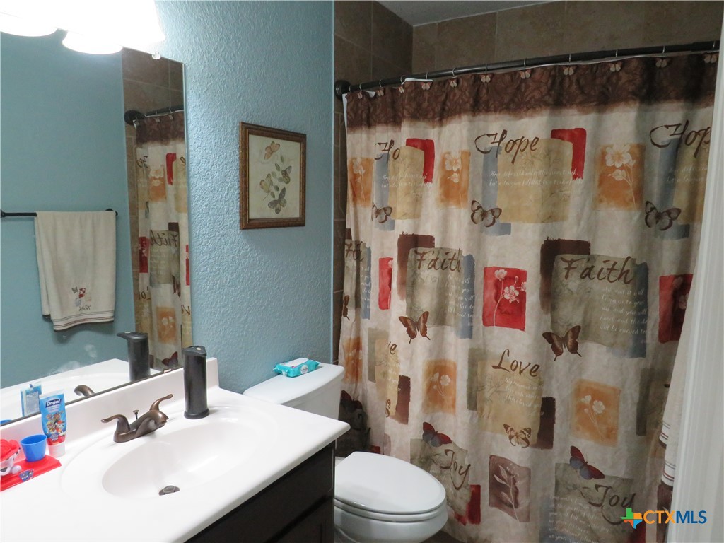 main property photo 17