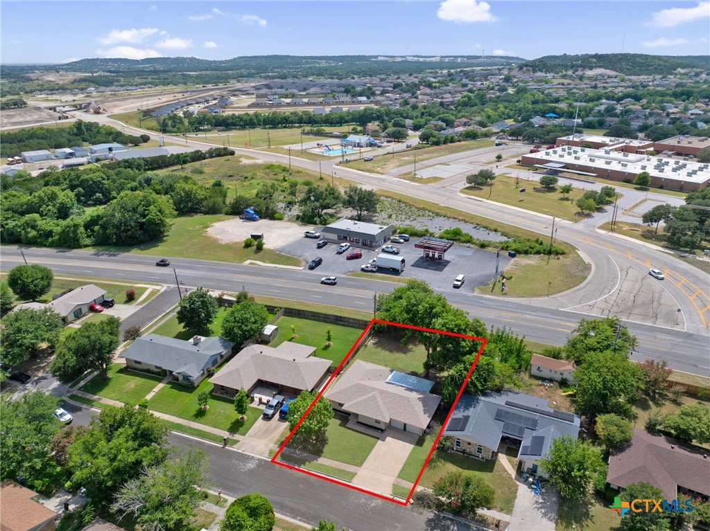 main property photo 28