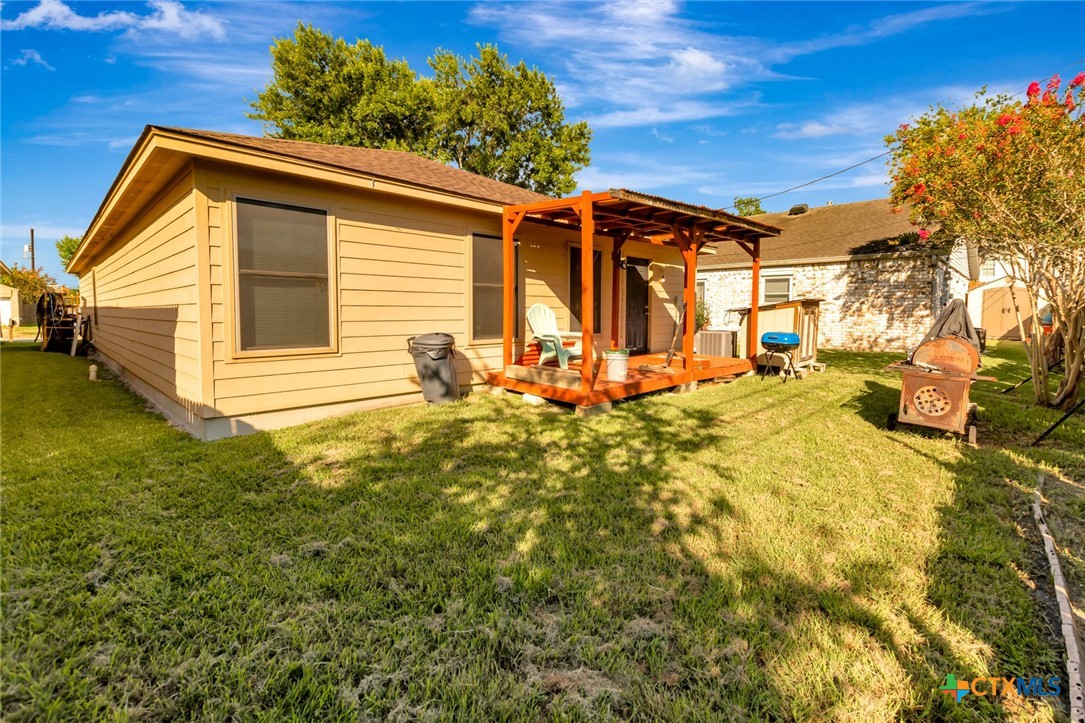 main property photo 19
