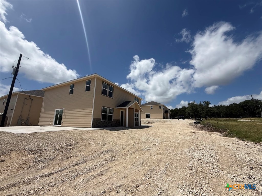 main property photo 8