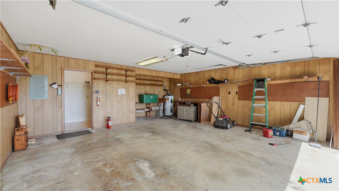 main property photo 16
