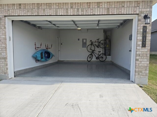 main property photo 40