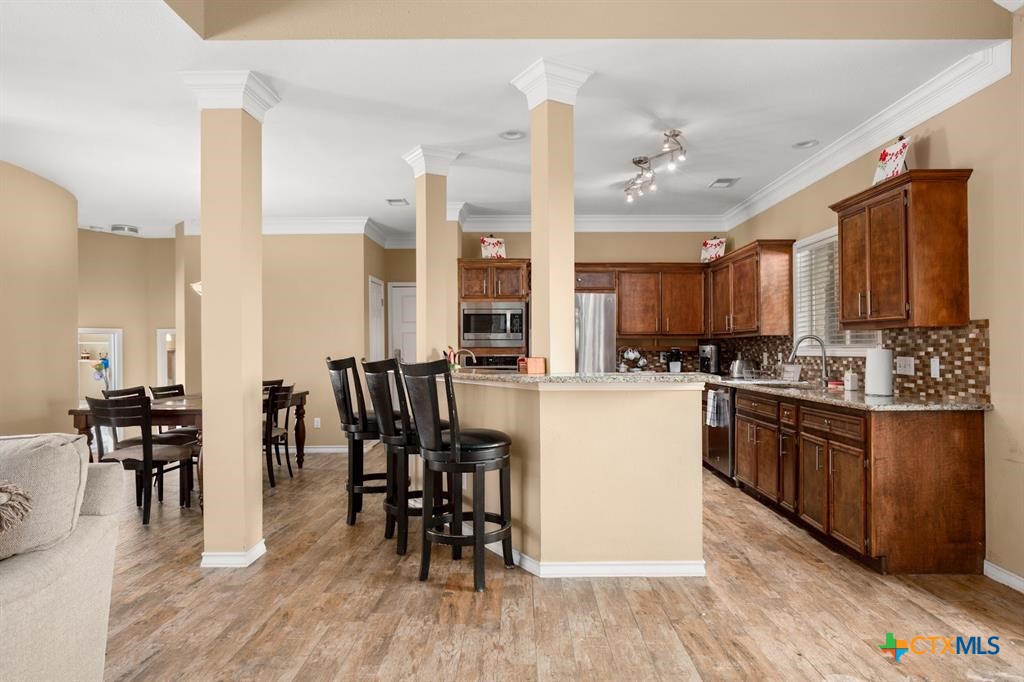 main property photo 4