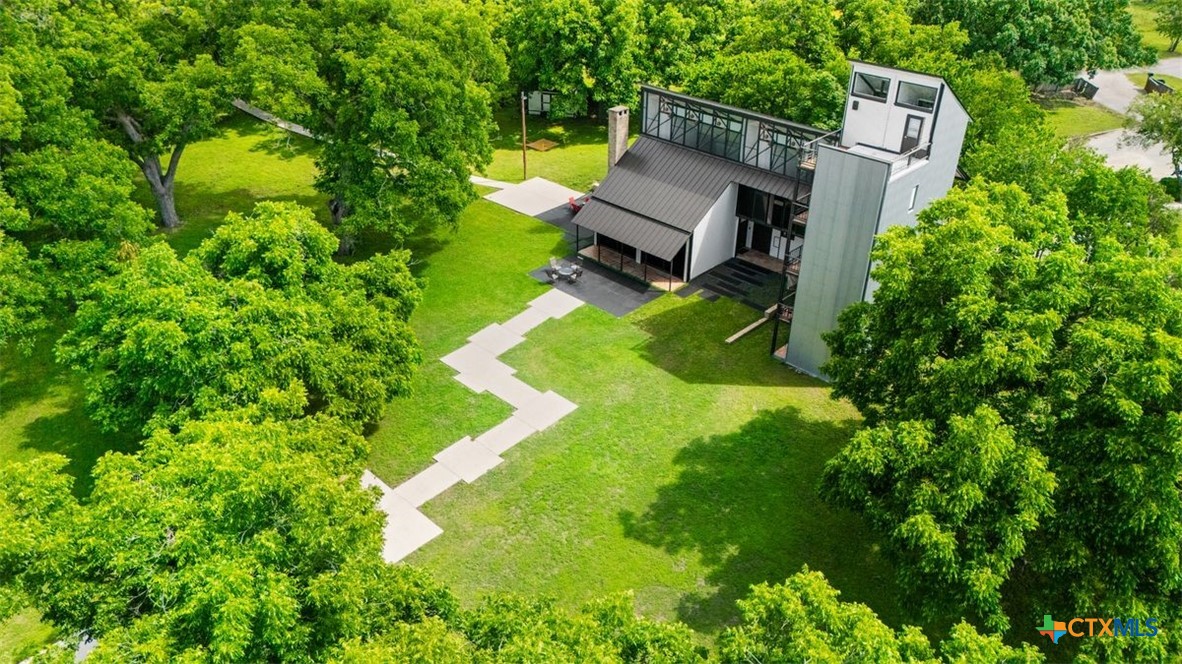 main property photo 41