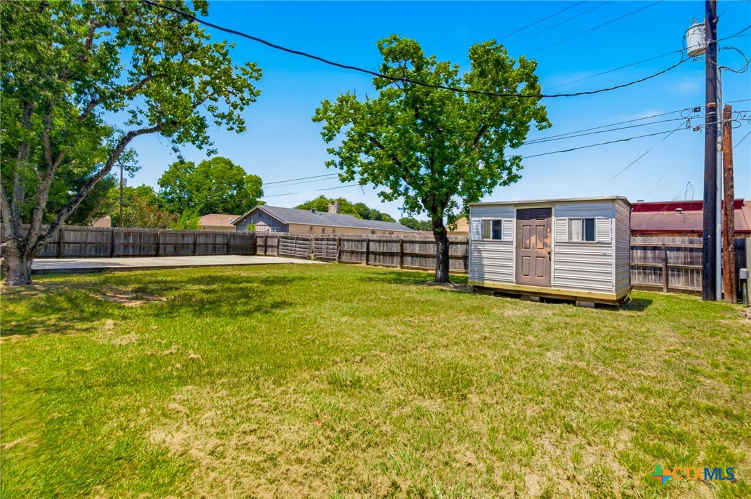 main property photo 26