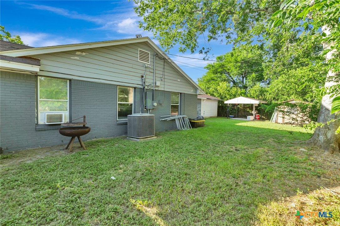 main property photo 40