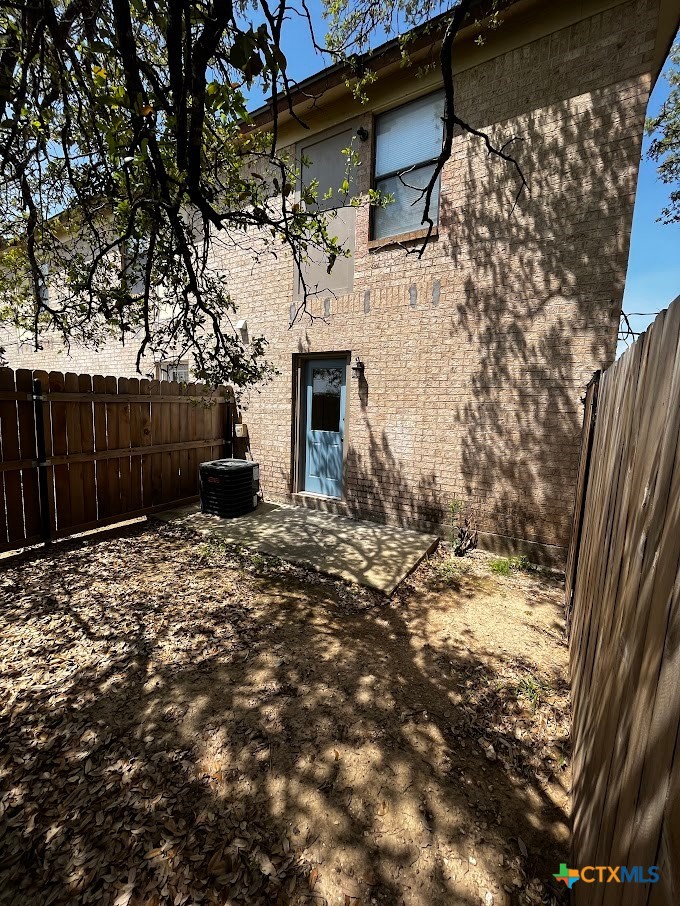 main property photo 10