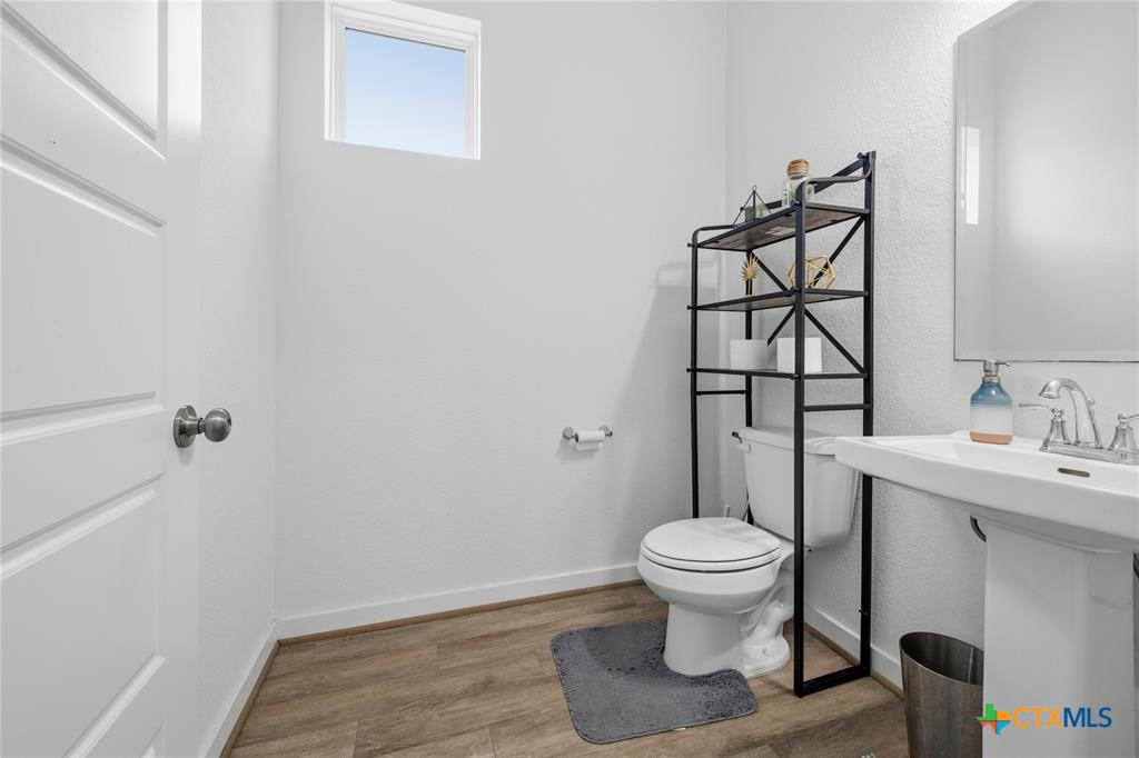 main property photo 16